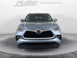 Used 2024 Toyota Highlander XLE video 2