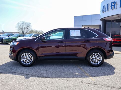 Used 2024 Ford Edge SEL w/ Convenience Package AWD/4WD image 2