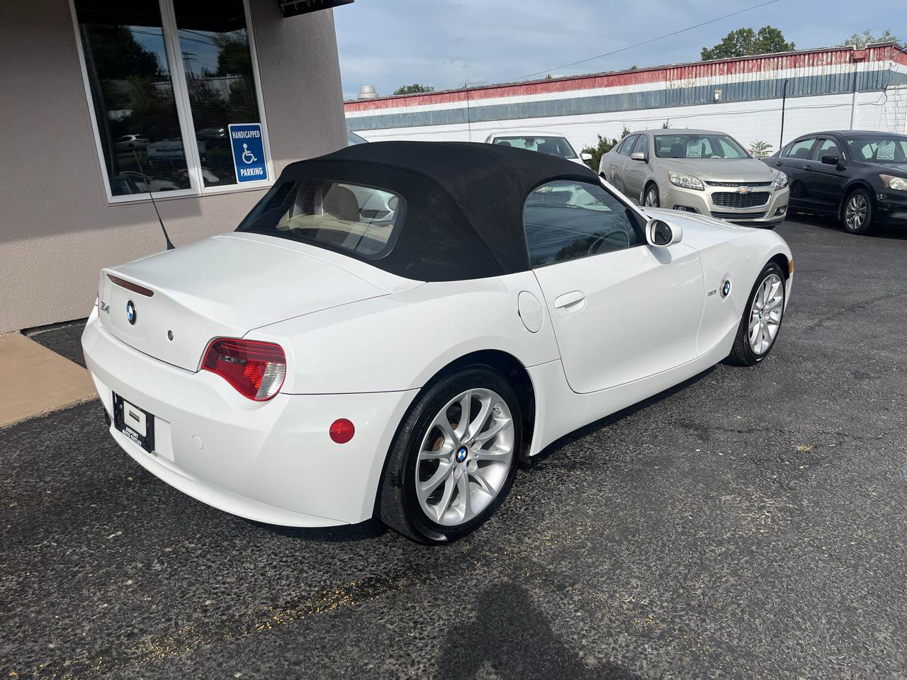 Used 2008 BMW Z4 3.0i RWD image 5
