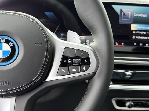 New 2026 BMW X5 xDrive50e w/ M Sport Package image 24