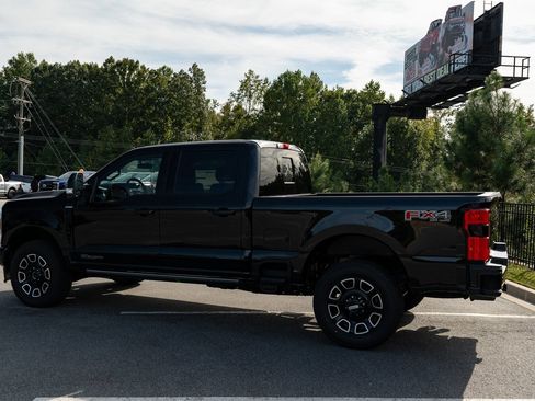 Used 2026 Ford F250 Platinum AWD/4WD image 13