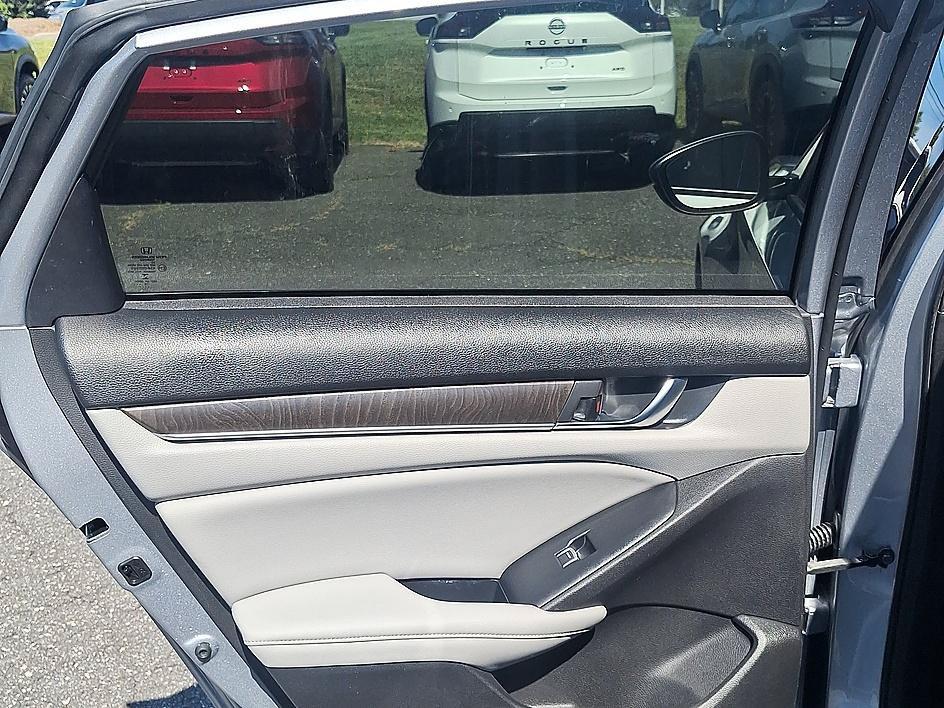 Used 2018 Honda Accord EX-L image 30