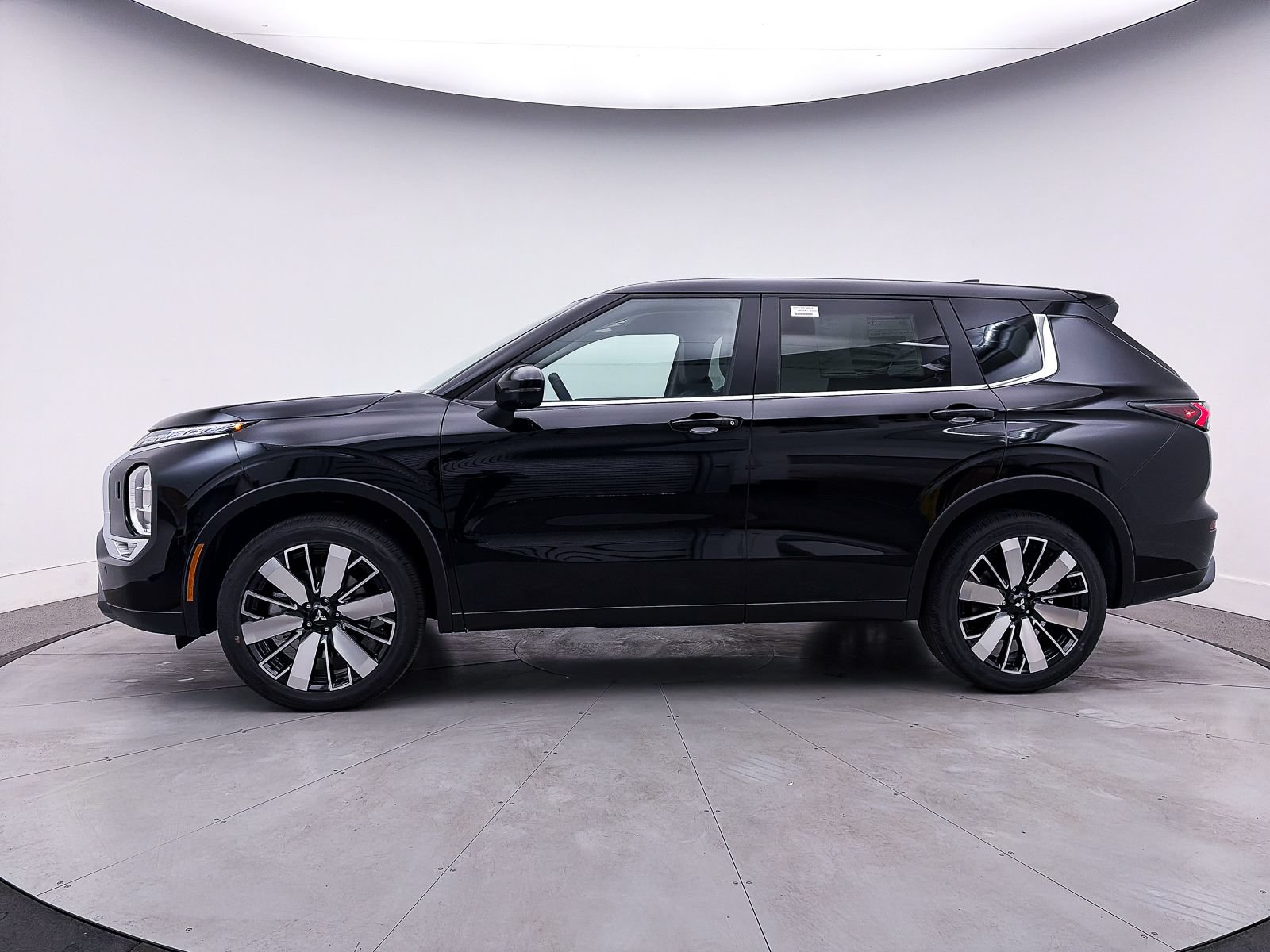 Used 2026 Mitsubishi Outlander SE AWD/4WD image 26