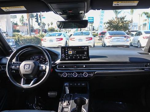 Used 2025 Honda Civic Sport image 18
