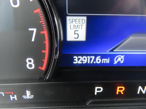 Used 2023 Ford Explorer XLT w/ Equipment Group 202A image 20