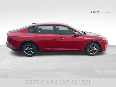 Used 2025 Kia K4 LXS image 9