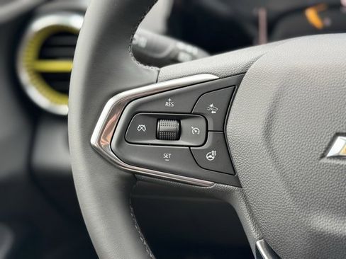 New 2025 Chevrolet Trax LT w/ Driver Confidence Package image 21