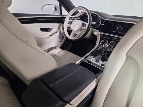 Used 2025 Bentley Continental GTC AWD/4WD image 30
