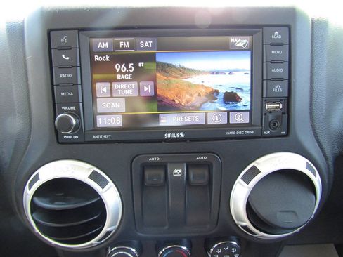 Used 2014 Jeep Wrangler Sahara w/ Dual Top Group AWD/4WD image 12