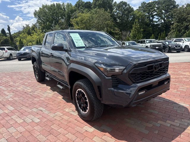 Used 2024 Toyota Tacoma TRD Off-Road AWD/4WD image 38