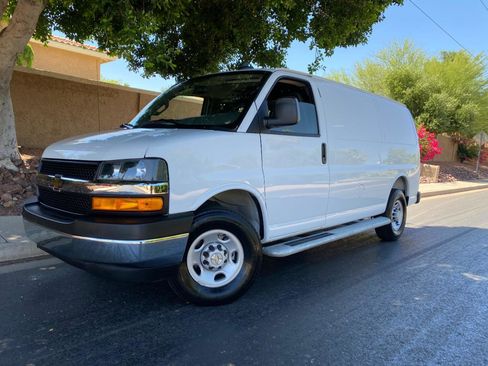 Used 2025 Chevrolet Express 2500 w/ Driver Convenience Package RWD image 49