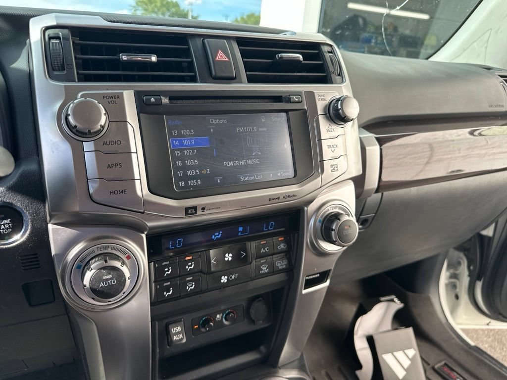 Used 2016 Toyota 4Runner Limited AWD/4WD image 19