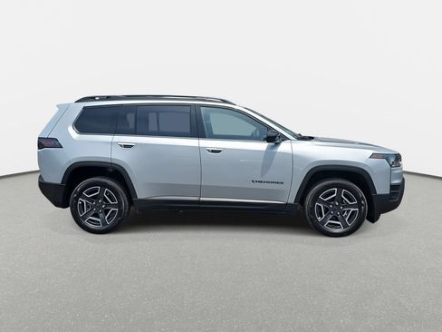New 2026 Jeep Cherokee Laredo AWD/4WD image 4