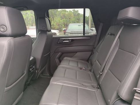 Used 2025 Chevrolet Tahoe LT AWD/4WD image 17