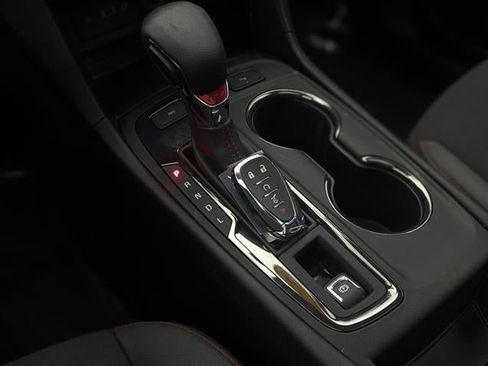 Used 2022 Chevrolet Equinox RS image 48