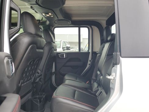 Used 2023 Jeep Gladiator Rubicon w/ Trailer Tow Package image 13