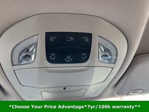 Certified 2023 Chrysler Pacifica Touring-L image 75
