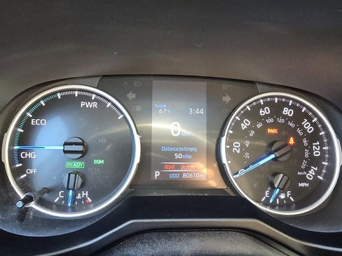 Certified 2020 Toyota RAV4 XLE w/ Convenience Package image 19