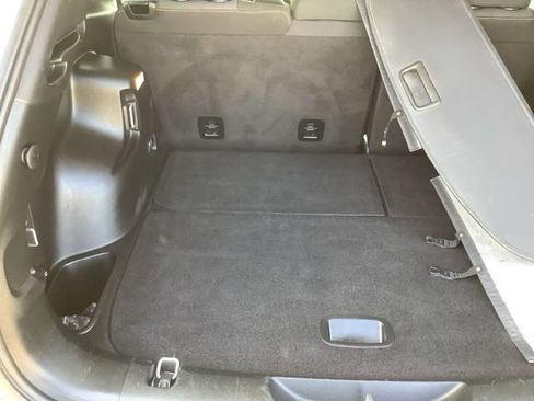 Used 2017 Jeep Cherokee Latitude w/ Safety/Convenience Group FWD image 13