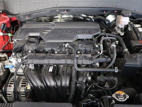 Used 2025 Hyundai Kona SE FWD image 18