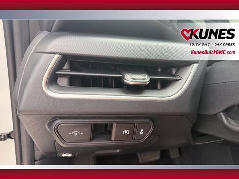 Used 2025 Kia K4 FWD image 19