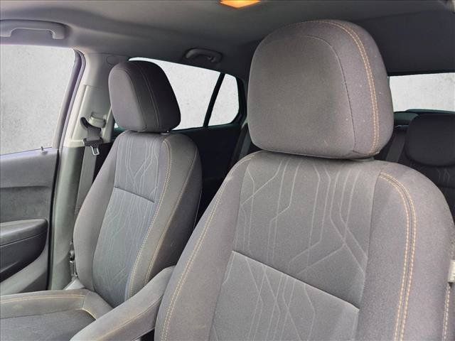 Used 2019 Chevrolet Trax LT FWD image 9