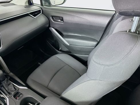 Certified 2023 Toyota Corolla Cross LE w/ Moonroof Package AWD/4WD image 23