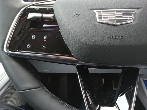 New 2026 Cadillac Optiq Sport 1 image 20