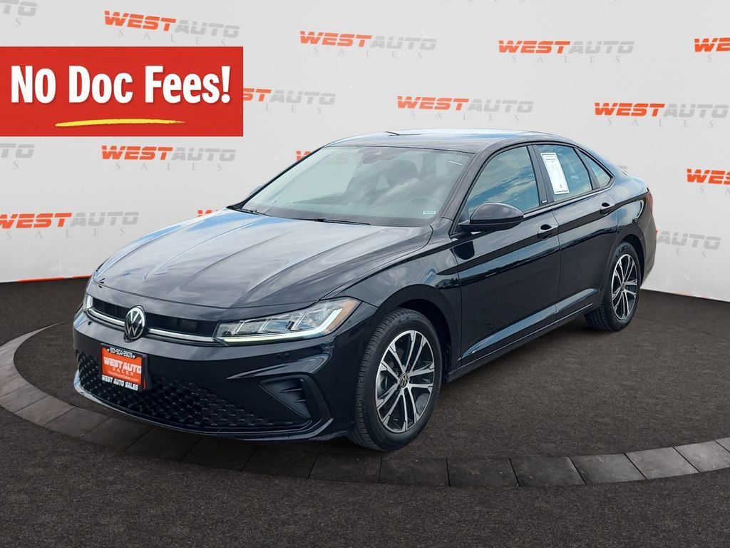 Used 2025 Volkswagen Jetta Sport FWD image 1