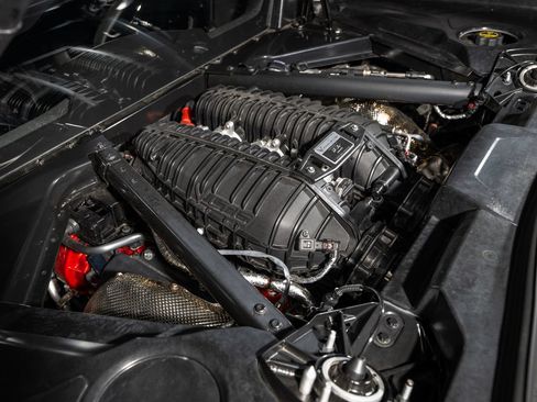 Used 2024 Chevrolet Corvette Z06 RWD image 32