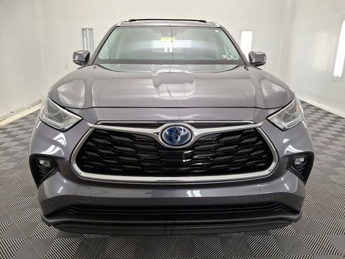 Used 2024 Toyota Highlander Limited image 29
