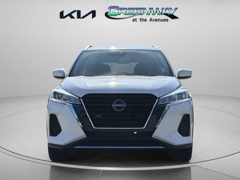 Used 2022 Nissan Kicks SV FWD image 4