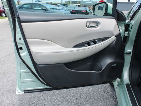 Used 2019 Nissan Leaf SL Plus FWD image 10
