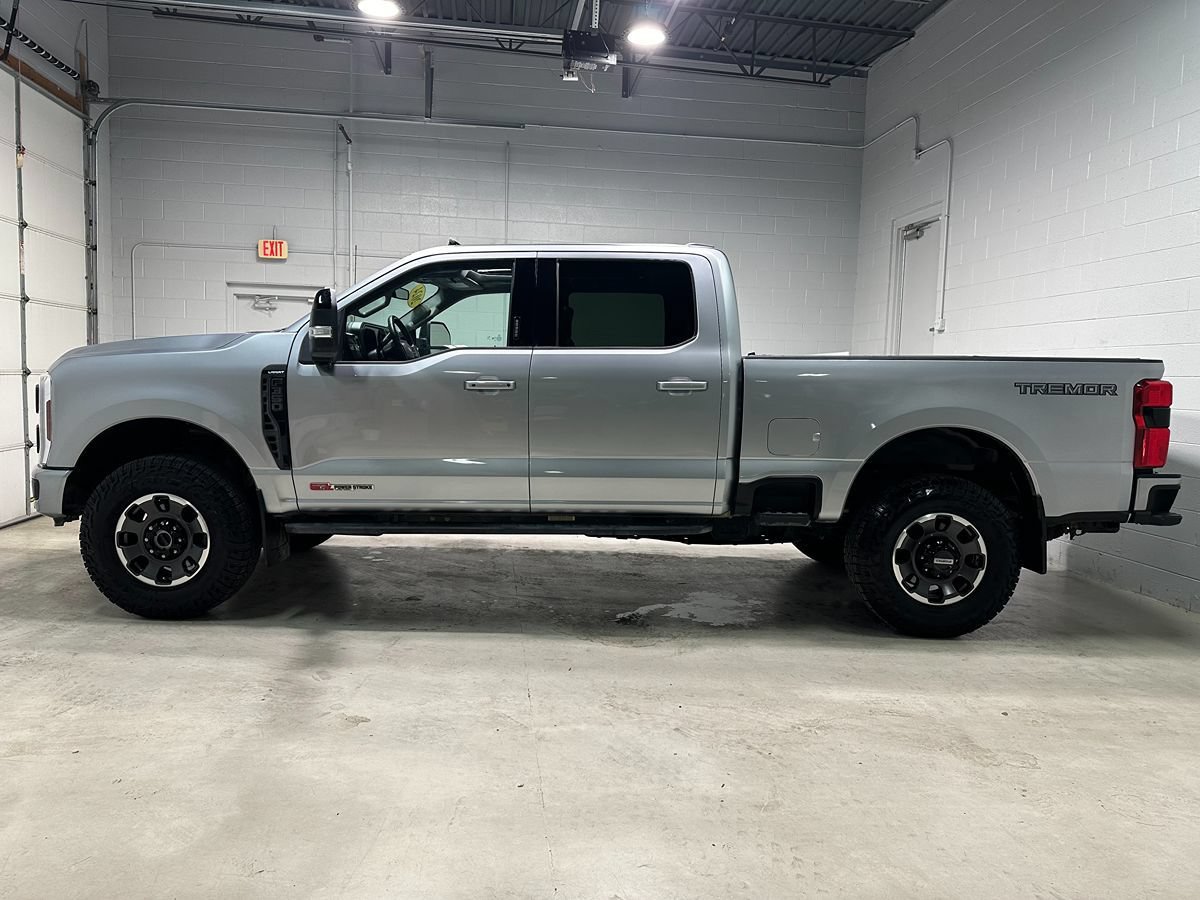 Used 2024 Ford F350 Lariat w/ Lariat Ultimate Package AWD/4WD image 21