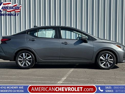 Used 2025 Nissan Versa SV FWD image 3