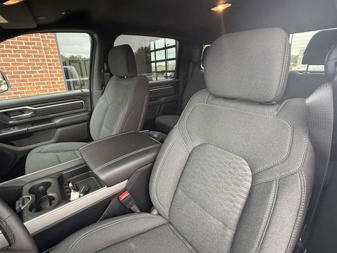 Used 2025 RAM 1500 Big Horn AWD/4WD image 17