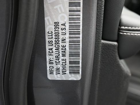 New 2025 Jeep Grand Cherokee L Altitude image 20