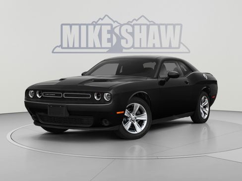 Used 2019 Dodge Challenger SXT AWD/4WD image 1