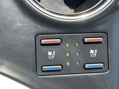 Certified 2020 Toyota Camry XLE w/ Driver Assist Package image 28