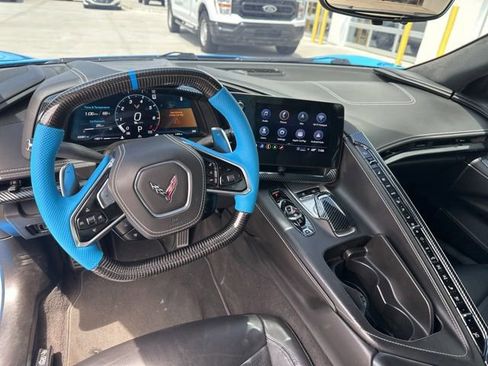 Used 2023 Chevrolet Corvette Stingray Premium Conv w/ Z51 Performance Package RWD image 11