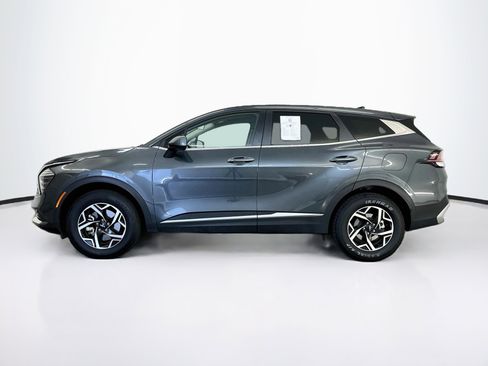 Used 2025 Kia Sportage LX AWD/4WD image 4
