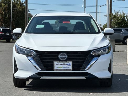 New 2025 Nissan Sentra S image 9