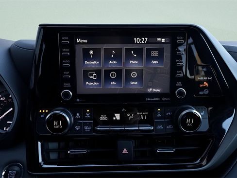 Certified 2022 Toyota Highlander XLE image 29