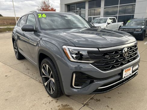 New 2026 Volkswagen Atlas Cross Sport SEL Premium R-Line image 2