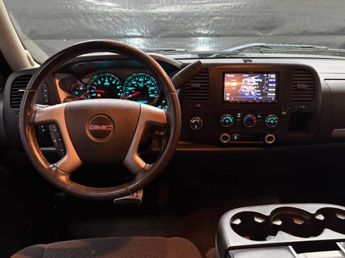 Used 2008 GMC Sierra 1500 SLE w/ Power Pack Plus AWD/4WD image 10