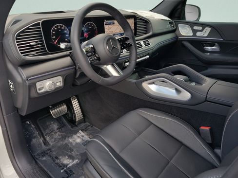 New 2026 Mercedes-Benz GLS 580 4MATIC image 20