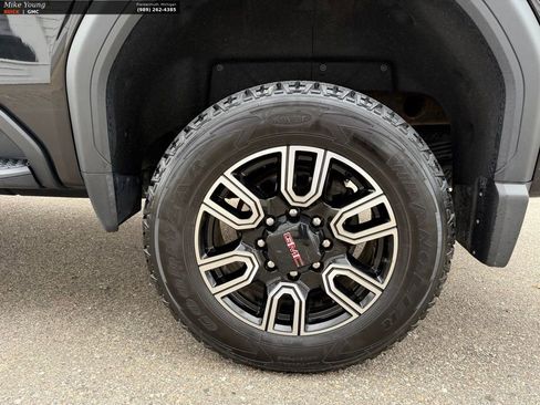 Used 2022 GMC Sierra 2500 AT4 w/ Gooseneck/5TH Wheel Package AWD/4WD image 10