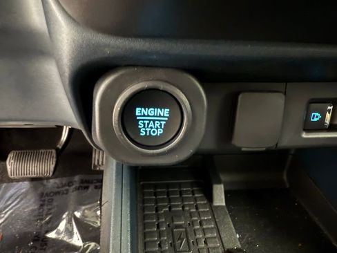 New 2025 Ford Maverick Lariat w/ Black Appearance Package image 42