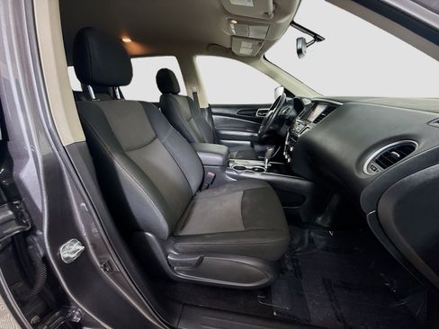 Used 2019 Nissan Pathfinder SV w/ Cargo Package FWD image 29