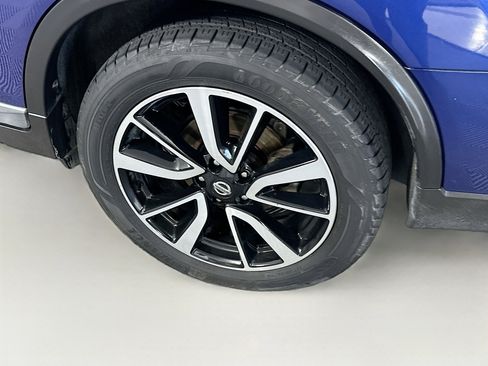 Used 2020 Nissan Rogue SL FWD image 11
